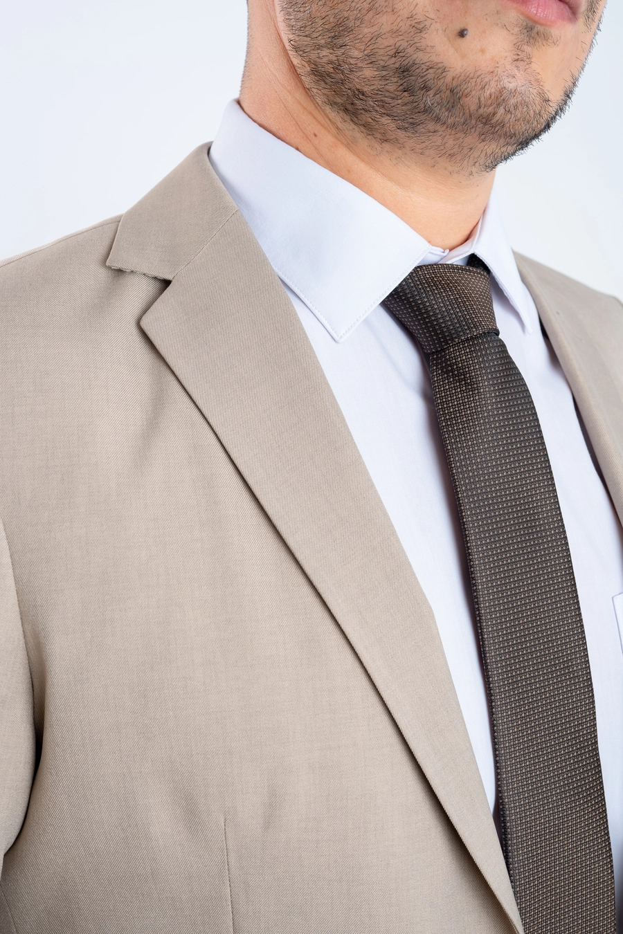 Traje Taupé