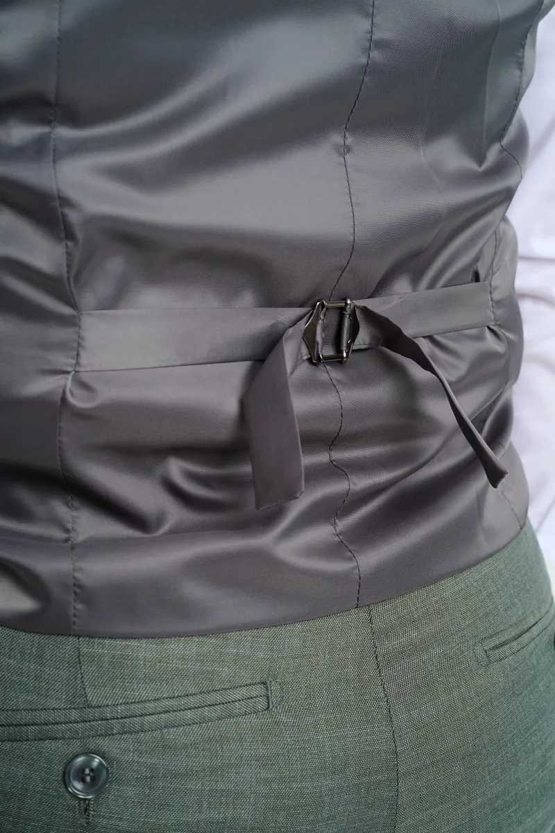 Traje verde seco
